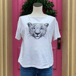 Pink Martini leopard face cropped tee size XS